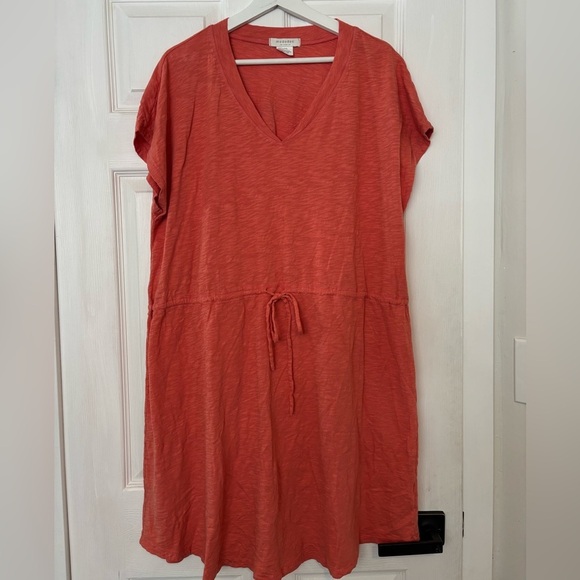 Mododoc Los Angeles V-Neck Tunic Dress - Picture 1 of 4